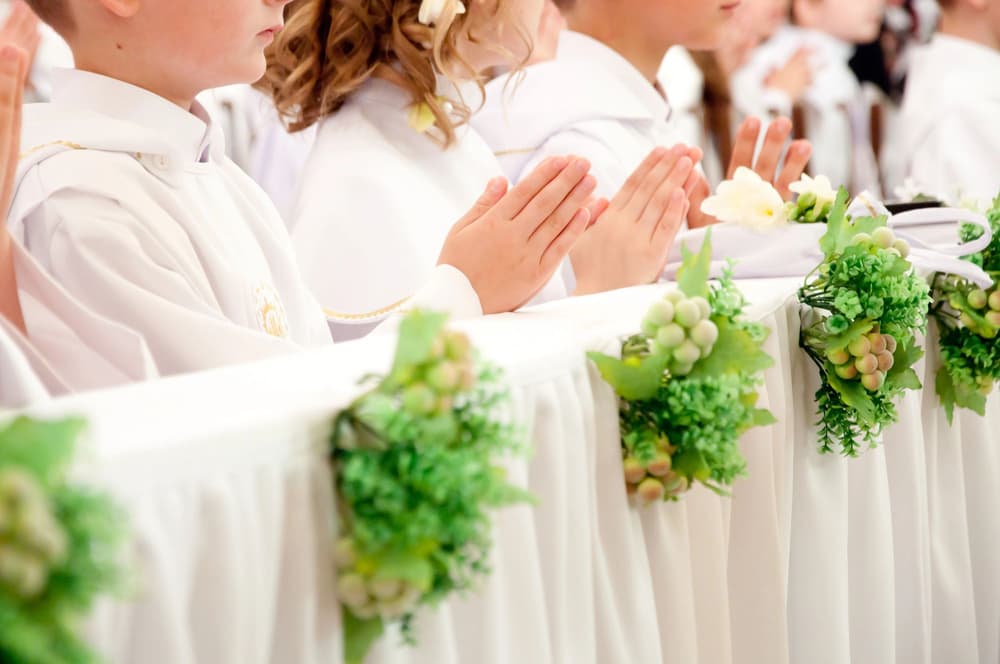 Prezent na komunię – dla chłopca, dla dziewczynki – najtrafniejsze pomysły