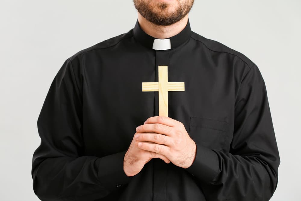 Rezygnacja z religii – jak wypisać dziecko z religii? Wzór oświadczenia