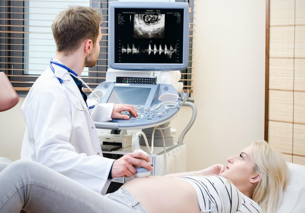 USG genetyczne (prenatalne) – kiedy wykonać to badanie w ciąży?