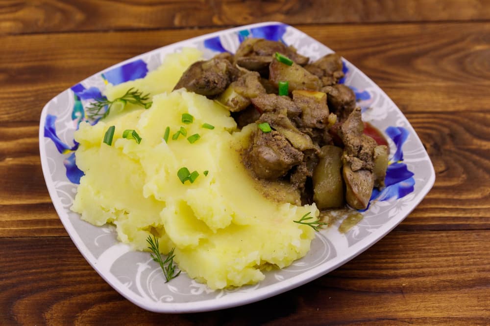 Wątróbka drobiowa w diecie dziecka – od jakiego wieku? Jakie korzyści? Smaczne przepisy