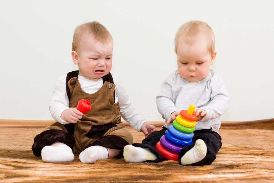 Dzielenie się zabawkami – jak nauczyć tego dziecko?