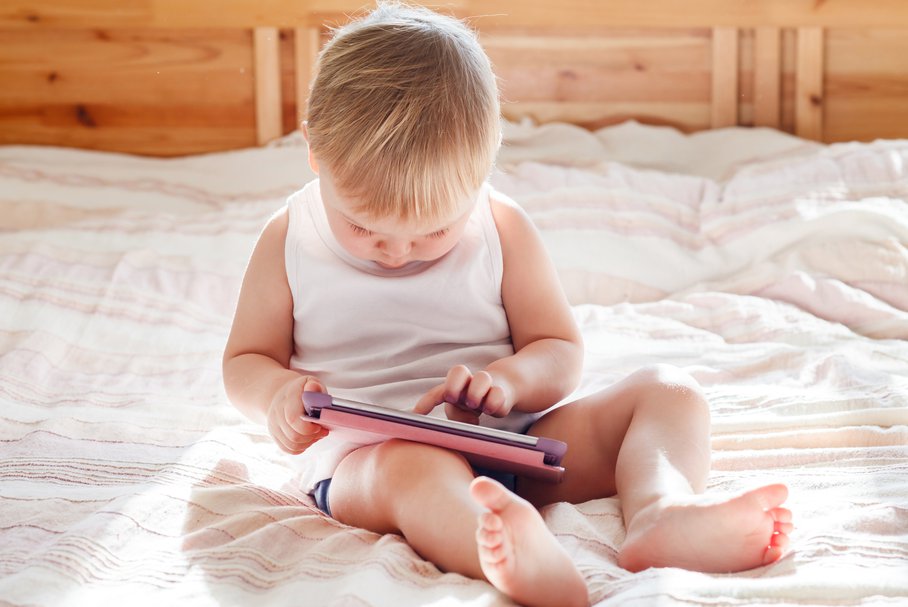 wpływ urządzeń mobilnych na rozwój dziecka
