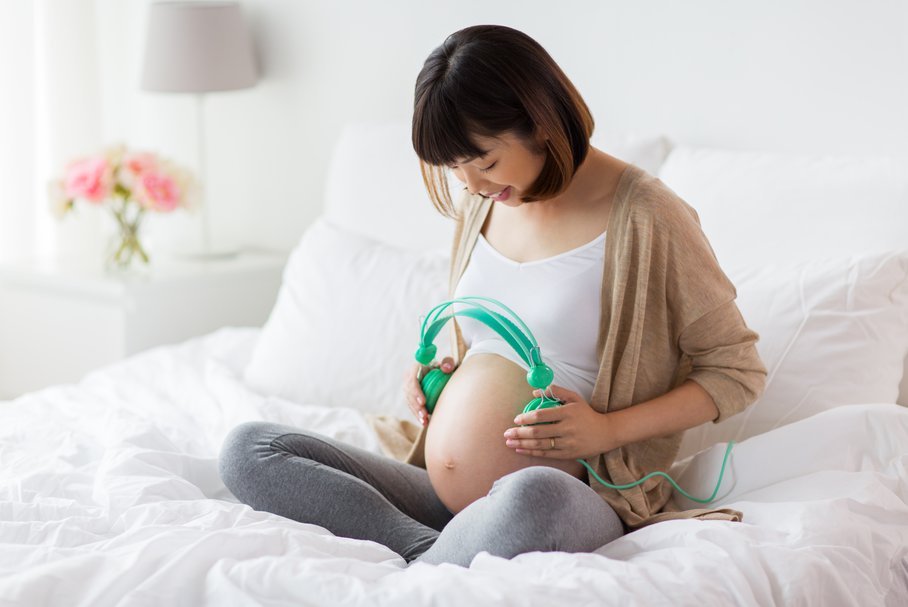 8. miesiąc ciąży – które tygodnie, objawy, rozwój dziecka, badania, jak zmienia się ciało