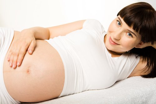 Możesz pomóc dziecku przyjąć właściwą pozycję przed porodem.