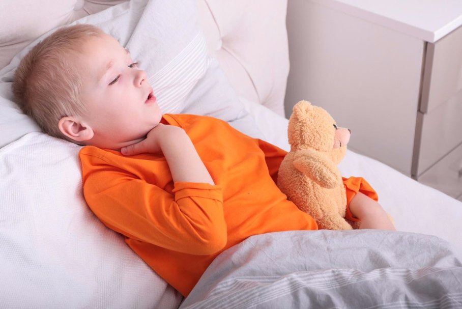 Chrypka u dziecka – przyczyny, leczenie i domowe sposoby na zachrypnięty głos dziecka