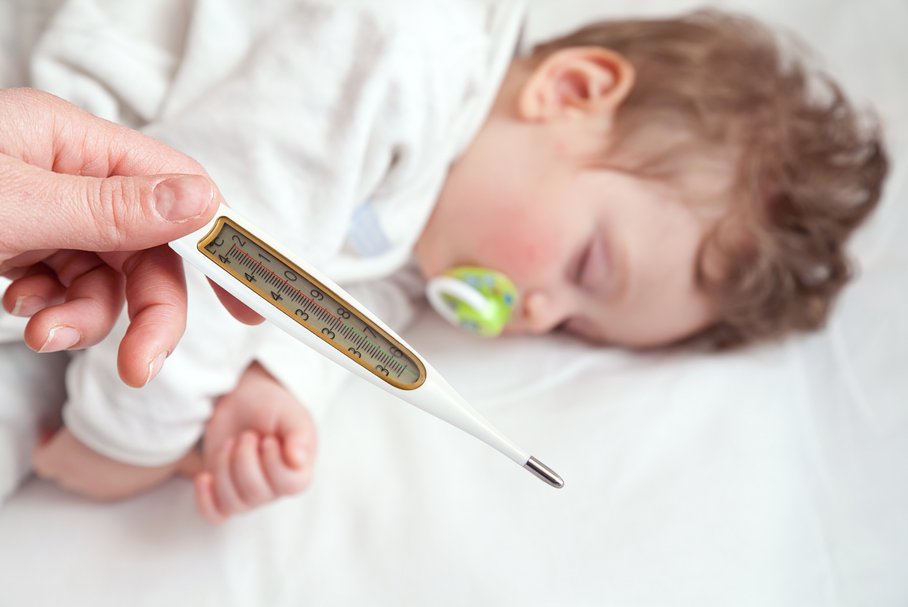 Drgawki gorączkowe u dziecka – rodzaje, przyczyny, leczenie