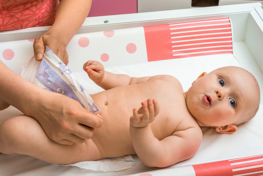 Odparzenia u niemowlaka – przyczyny, objawy, leczenie. Sposoby na odparzenia u dzieci