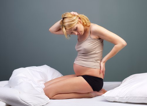 Ból kręgosłupa nie musi być normą w czasie ciąży.