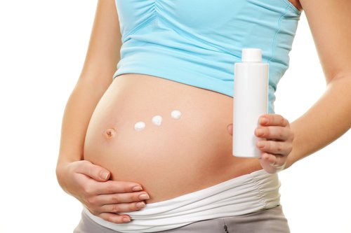 Jeśli w ciąży masz silnie wysuszoną skórę, bez obaw sięgaj po preparaty zawierające pantenol.