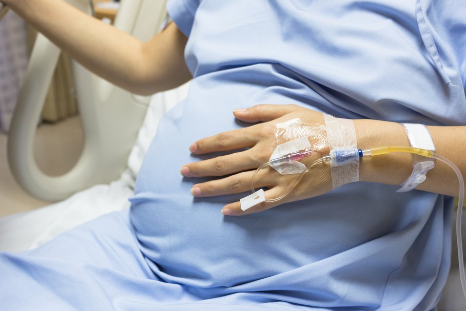 Różyczka w ciąży – objawy, badania, leczenie, zapobieganie