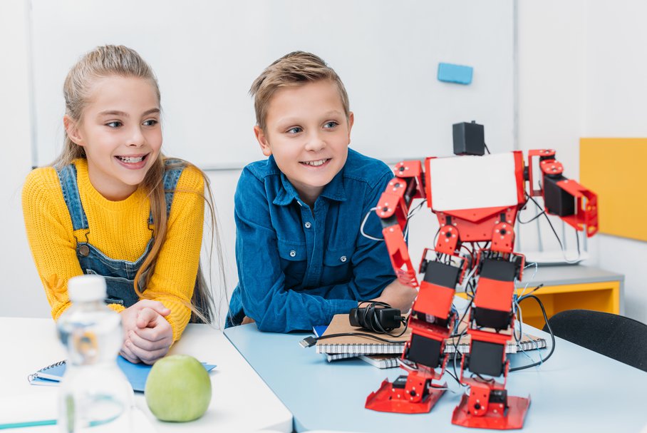 Robotyka dla dzieci – co to za zajęcia i jaki mają wpływ na rozwój dziecka?