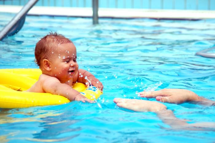 Ćwiczenia w wodzie dobrze wpływają na rozwój psychomotoryczny dziecka