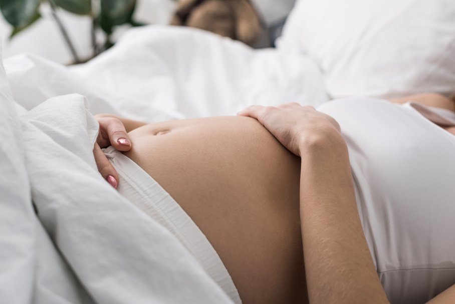 4. miesiąc ciąży – które tygodnie, objawy, rozwój dziecka, badania, jak zmienia się ciało