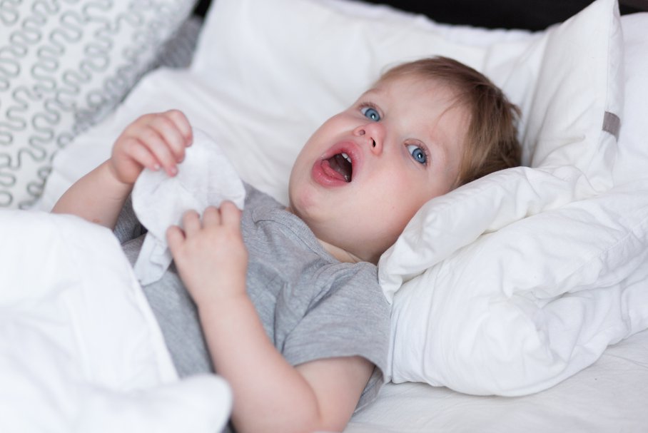Kaszel u dziecka bez gorączki – przyczyny kaszlu i braku gorączki u dziecka