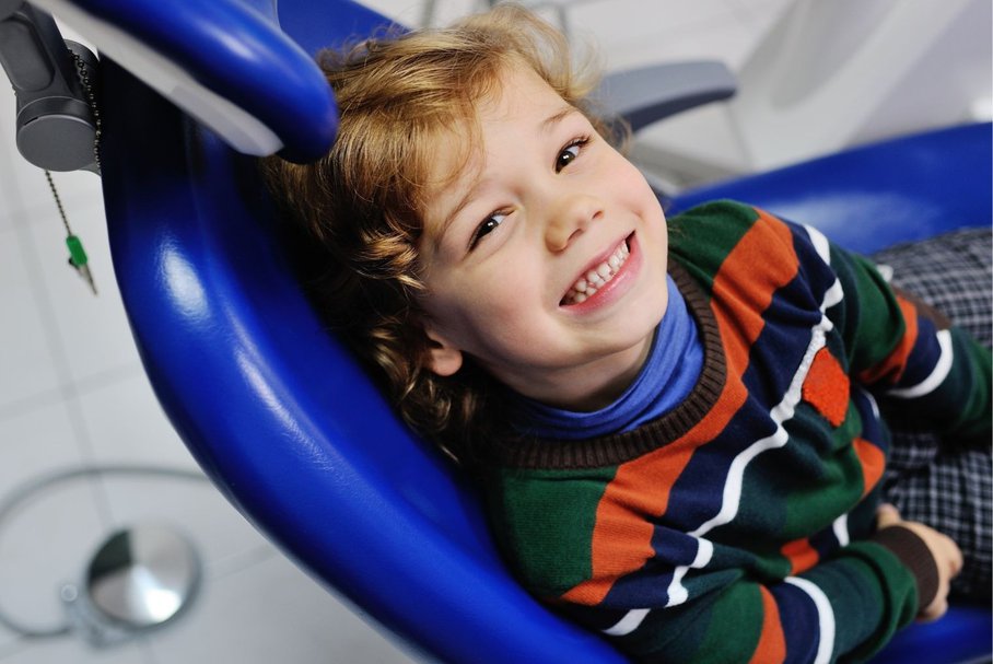 Zgrzytanie zębami u dzieci – przyczyny, objawy, leczenie